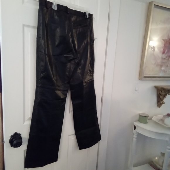 Danier Women's Black Leather Wide Leg Pants With Angled Pockets 34" Waist - Picture 7 of 12